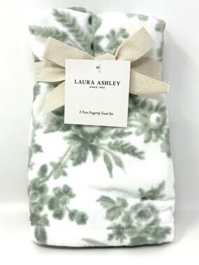 Laura Ashley Floral Bath Fingertip Towel Set 2 Pcs Green White Toile NWT Sage